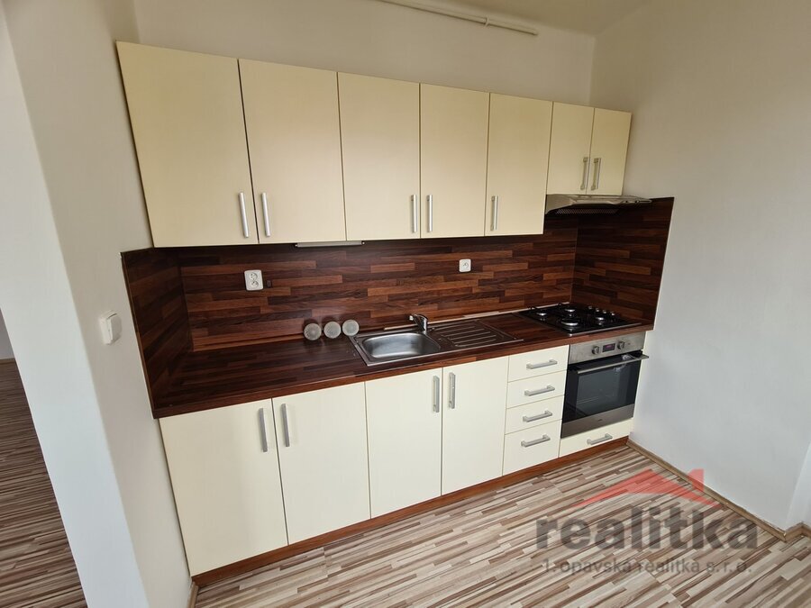 Pronájem bytu 1+1, 39m2, Opava, ul. Ostrožná