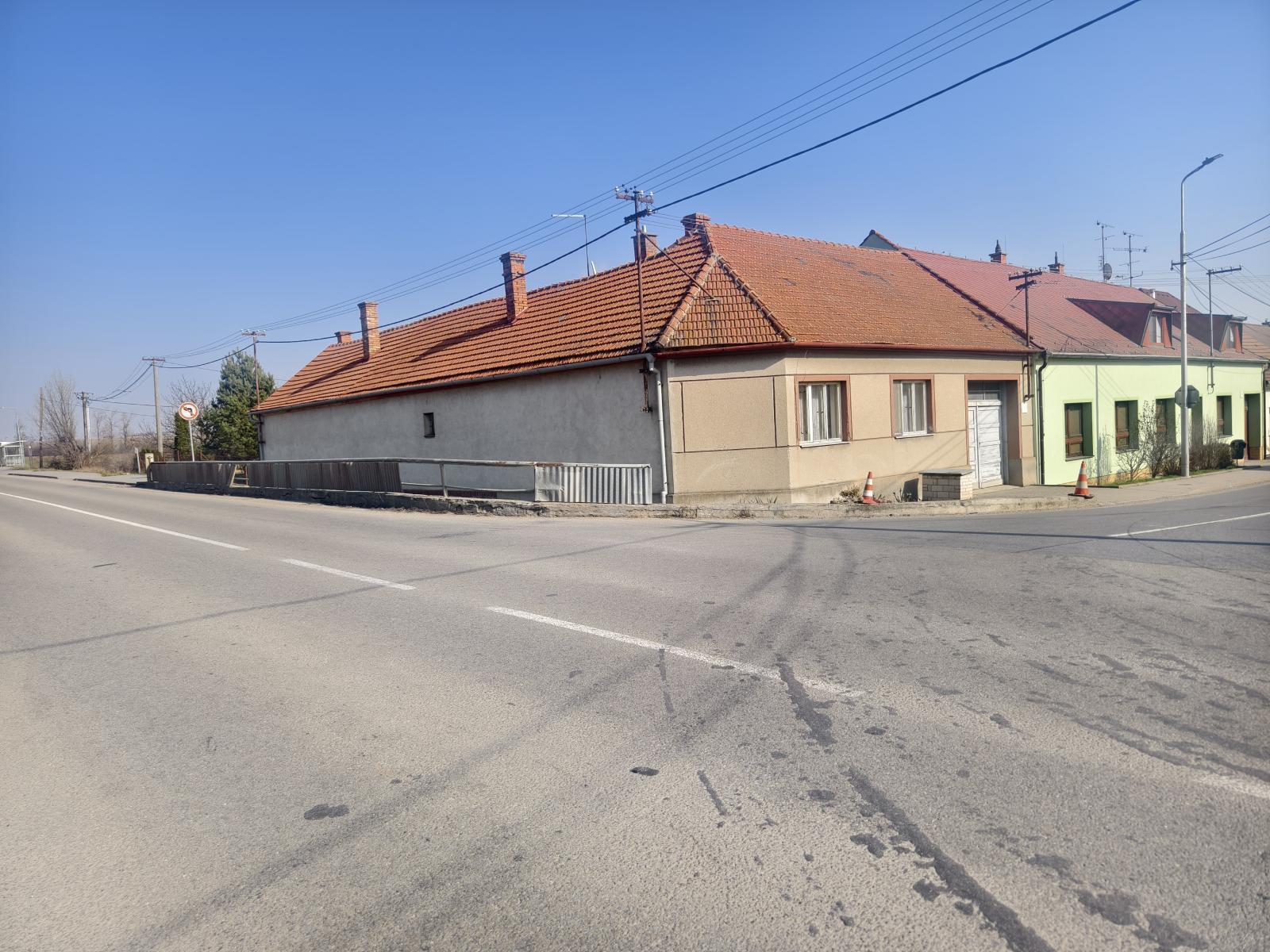 Rodinný dům v Komořanech