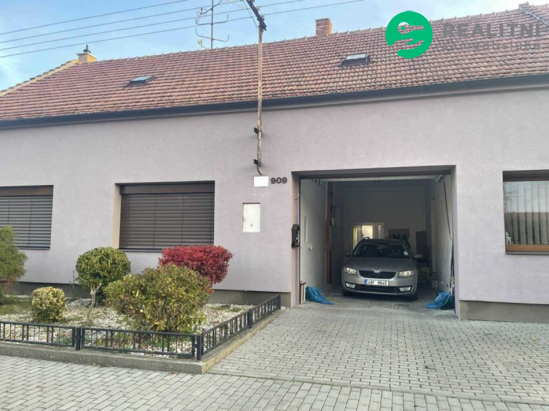Rodinný bezbariérový dům 6+1 Velké Bílovice