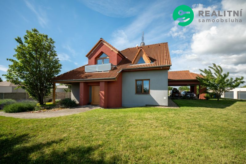 Prodej rodinného domu 257 m², pozemek 1691 m² Tasovice