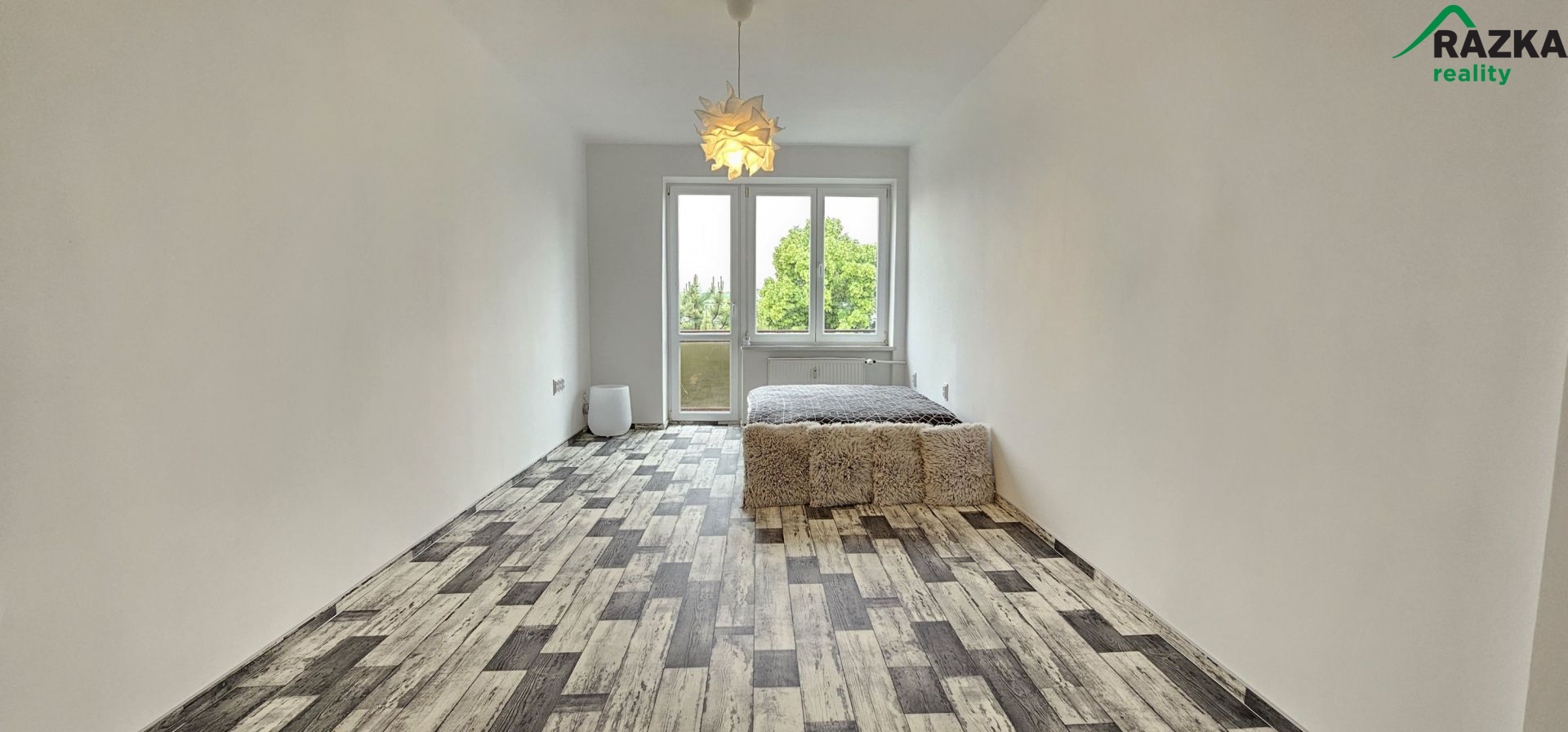 Byt 2+1 s balkonem (58 m2) Tachov, ul. Školní