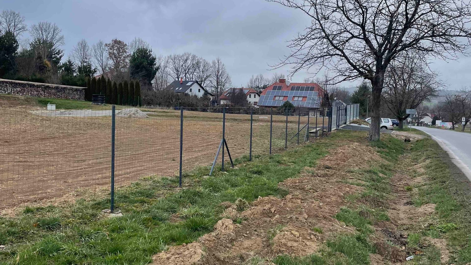 Prodej pozemek pro bydlení 1 300 m²