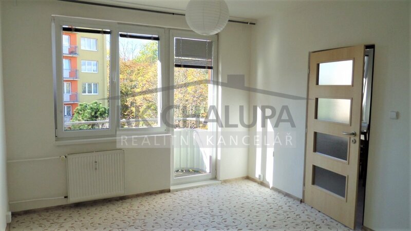 Pronájem bytu v OV, 2+kk, po celkové rekonstrukci, 4.p., ul. Staroměstská, České Budějovice, balkon