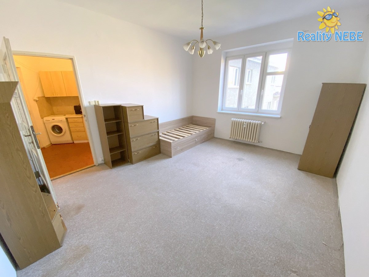 Pronájem bytu 1+kk 30m2 Na Veselí Praha 4 Pankrác