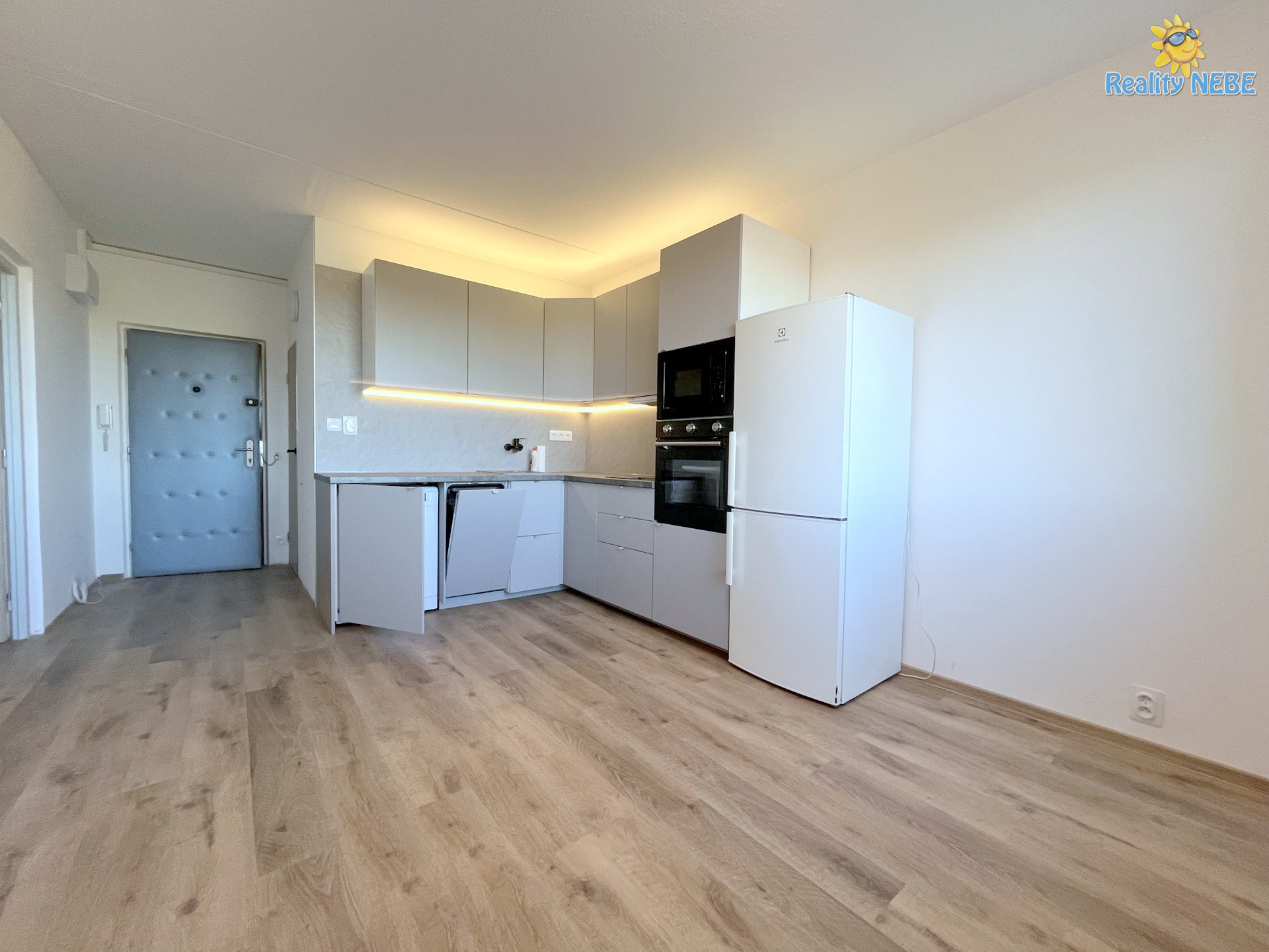 Pronájem bytu 2+kk, 42m2, Sokolovská, Znojmo