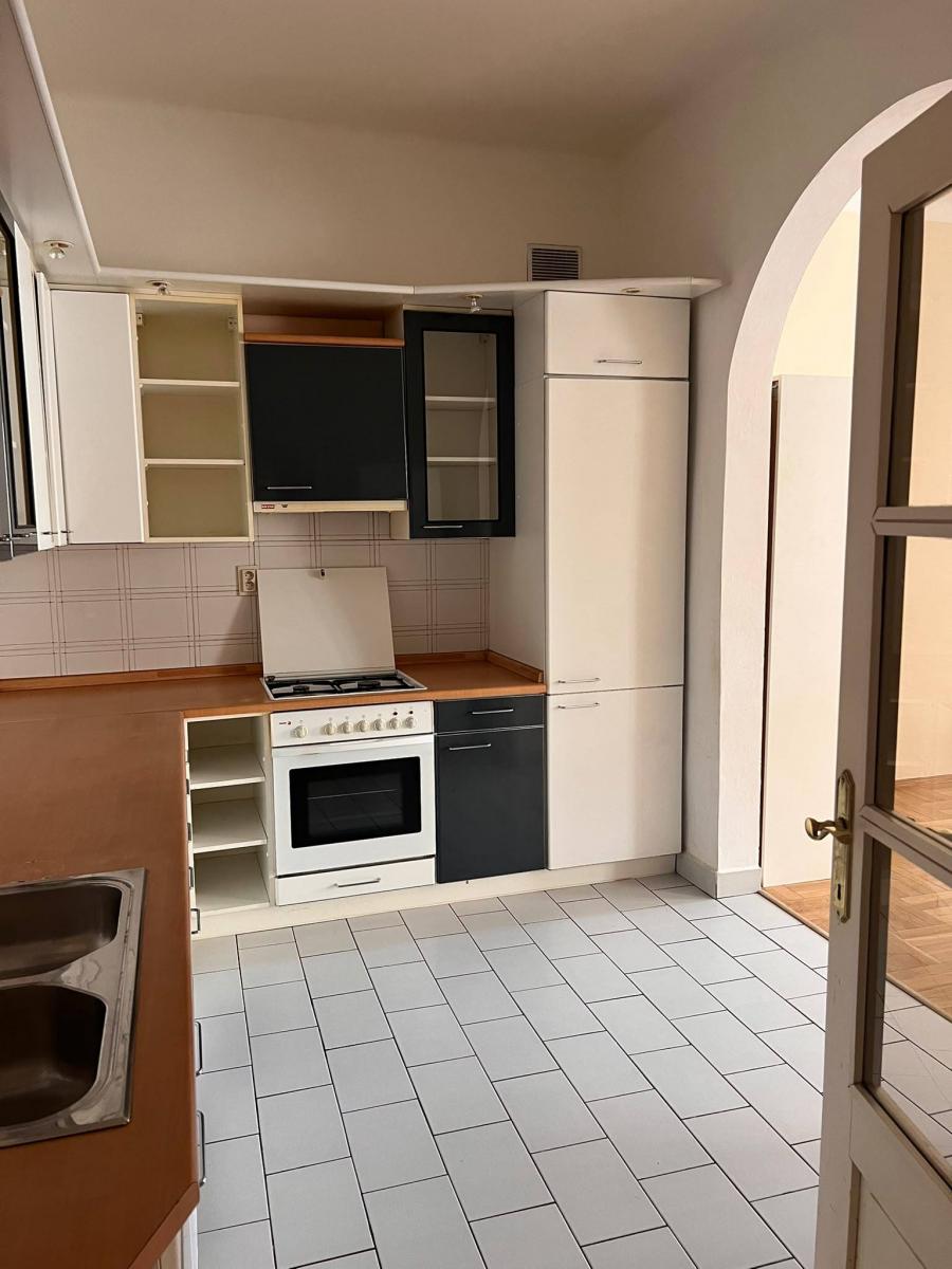 Pronájem prostorného bytu 4+1, 140 m² Praha 7, Holešovice
