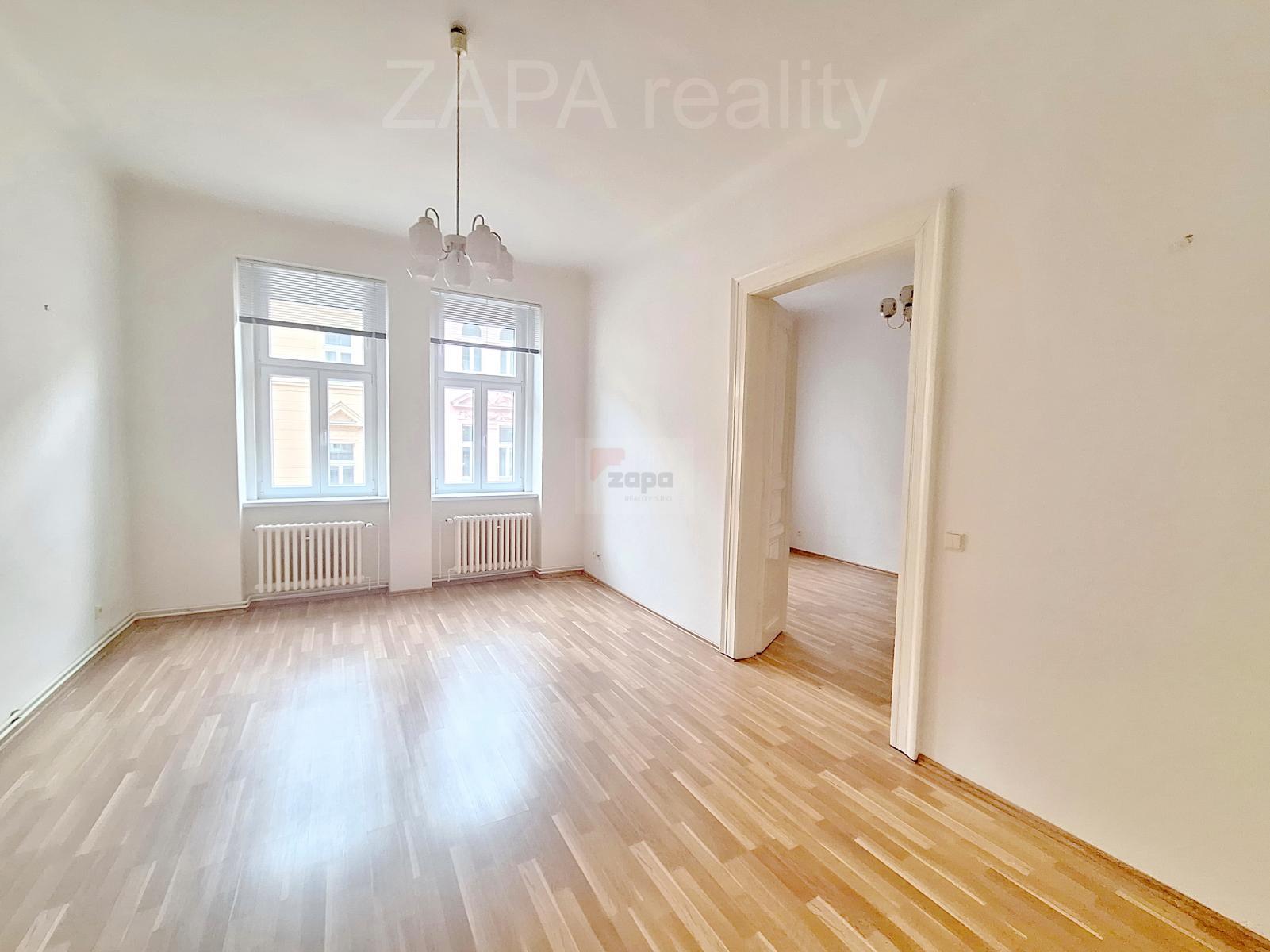 pronájem 2+1 72 m2 P5 Smíchov po kompl. rek. ul. Na Celné 2.patro bez výtahu cihla část. zařízený