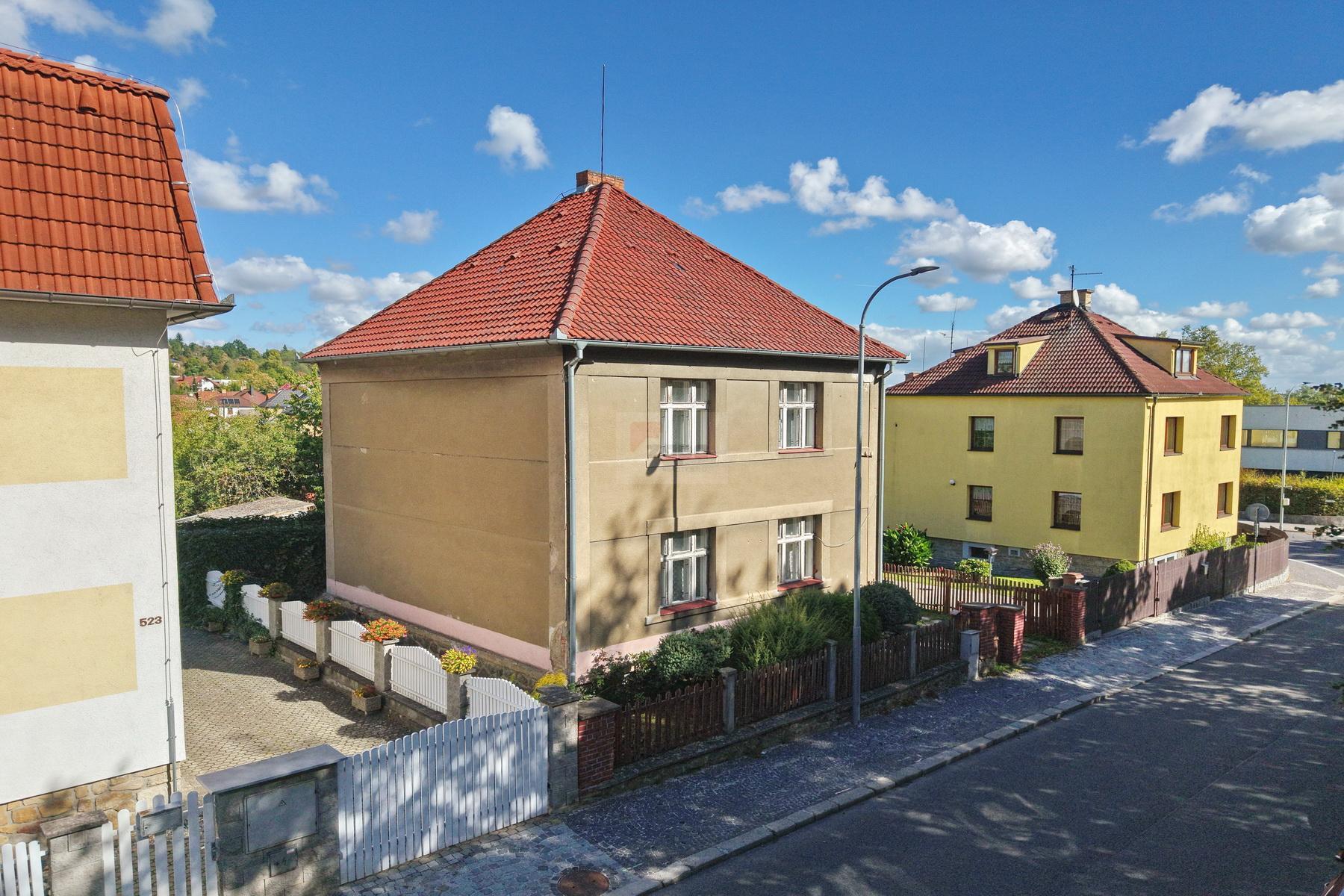 Prodej rodinného domu 264 m2 s garáží 20 m2 a pozemkem 697 m2, Strakonice I